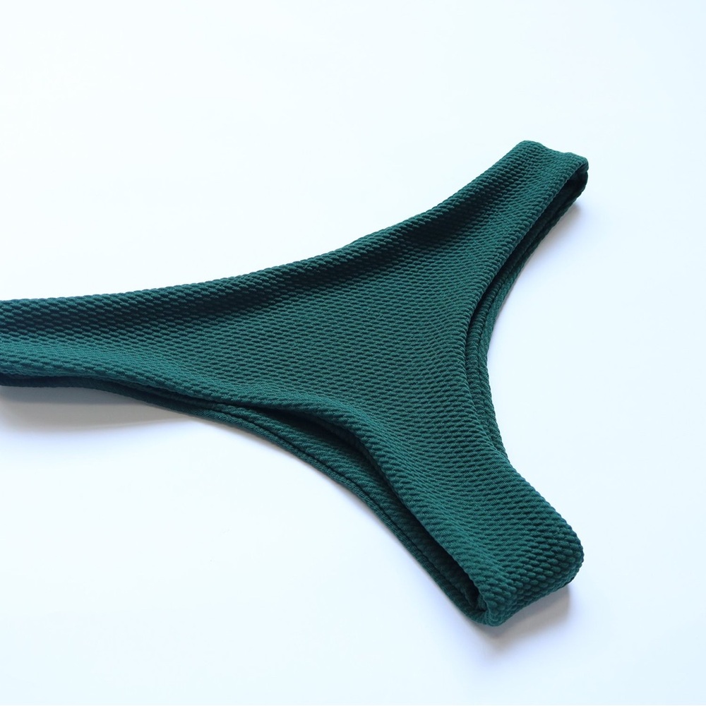 NWT - Emerald Green 2-Piece Padded Bikini Brazilian Bottom (Size: 6-8) - Picture 8 of 13